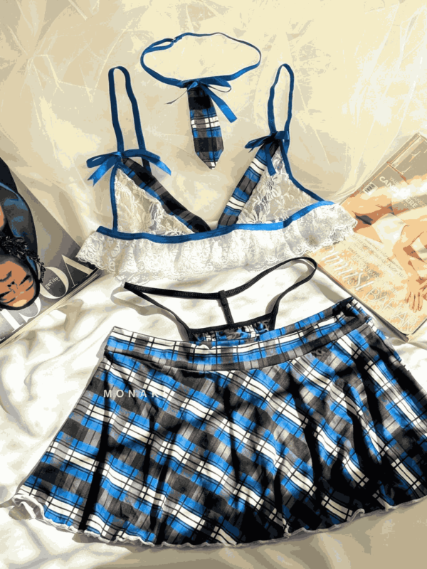 کاستوم دانش آموزی